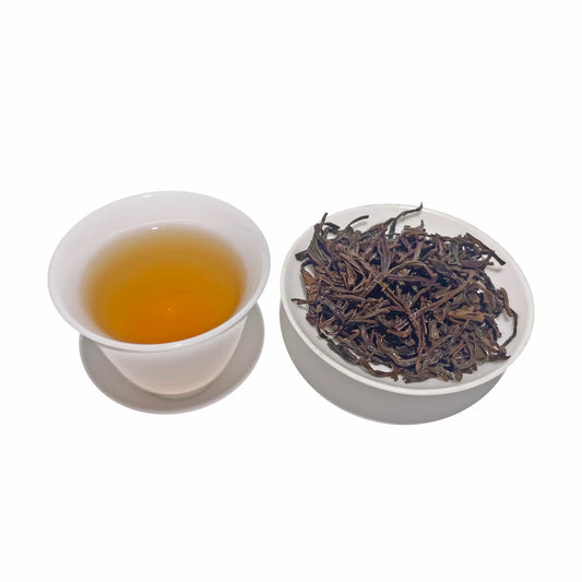 Rooteas wild black tea liquid