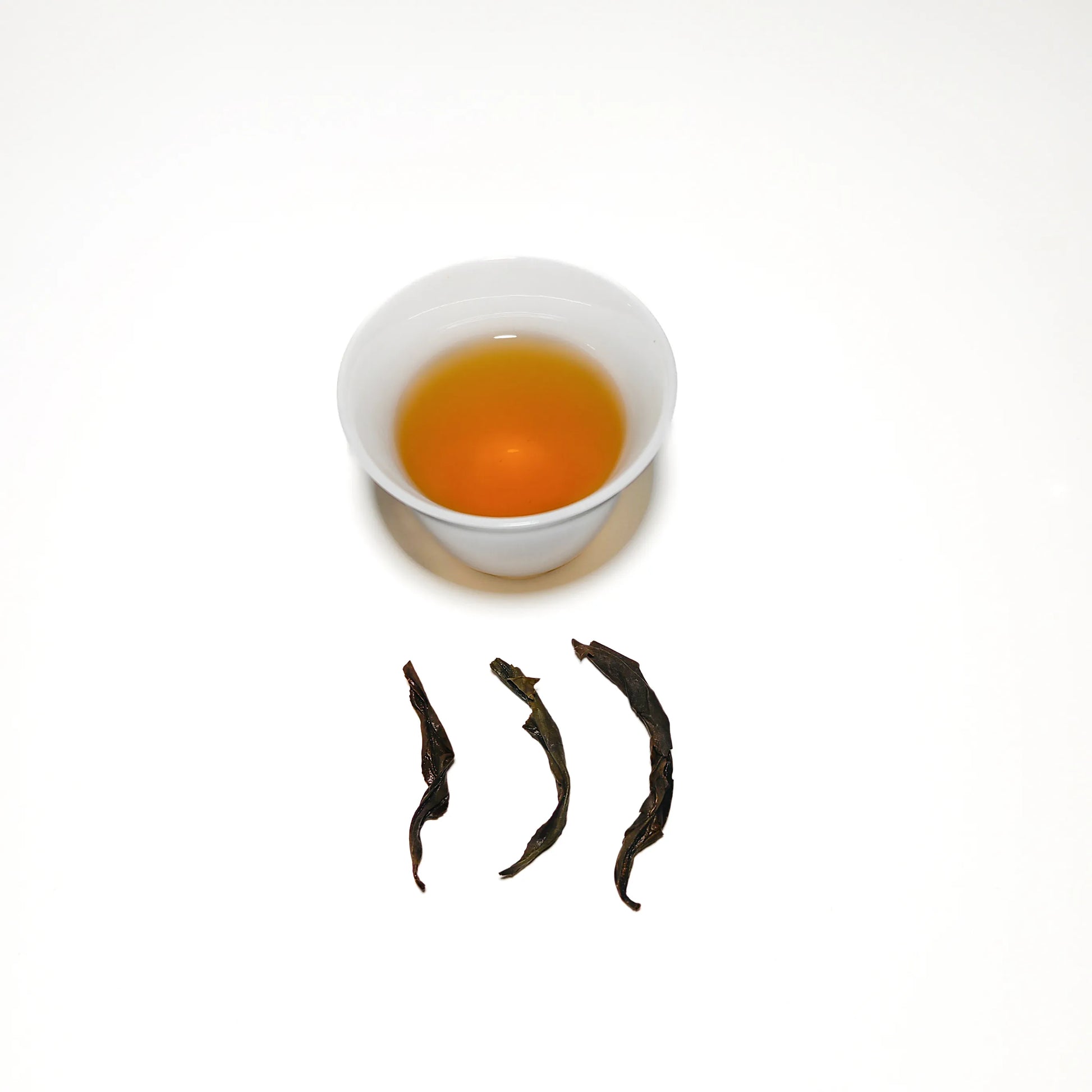 Rooteas nutty rou gui rock oolong tea liquid and leaves