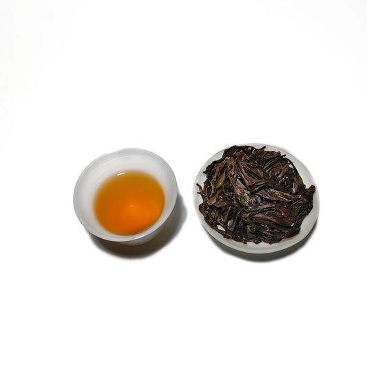 Rooteas nutty rou gui rock oolong tea liquid